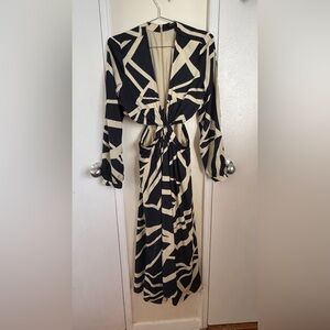 Banana Republic Black and Cream Geometric Dress